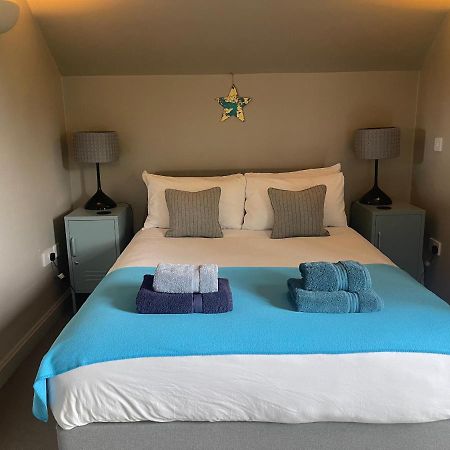 Carp'S Rise Cottage Somerford Keynes Bagian luar foto
