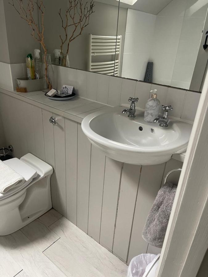 Carp'S Rise Cottage Somerford Keynes Bagian luar foto