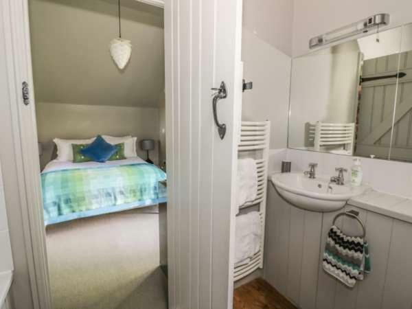 Carp'S Rise Cottage Somerford Keynes Bagian luar foto