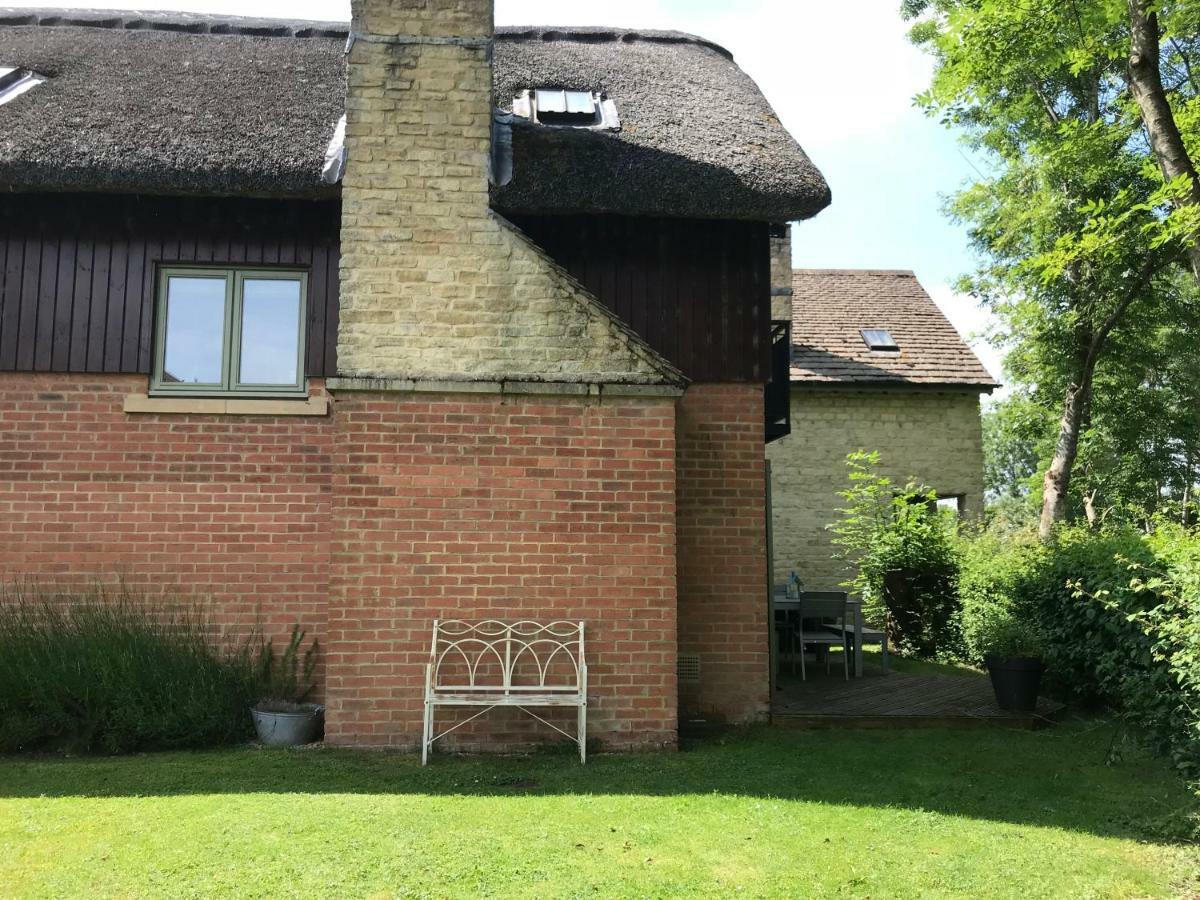 Carp'S Rise Cottage Somerford Keynes Bagian luar foto